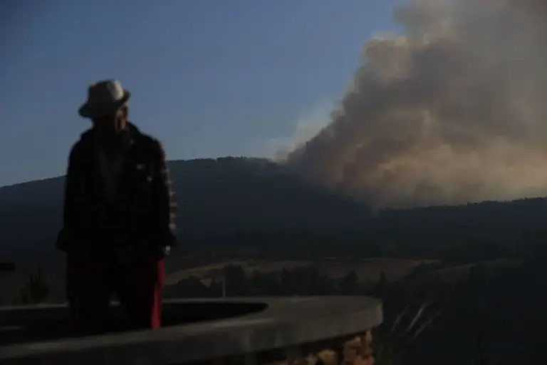 Protección Civil rebaja a 13 los incendios en nivel 2 y espera mejoras en 48 horas