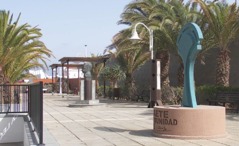 La Mancomunidad del Norte de Gran Canaria incorpora jardines verticales y estatuas de Pepe Dámaso