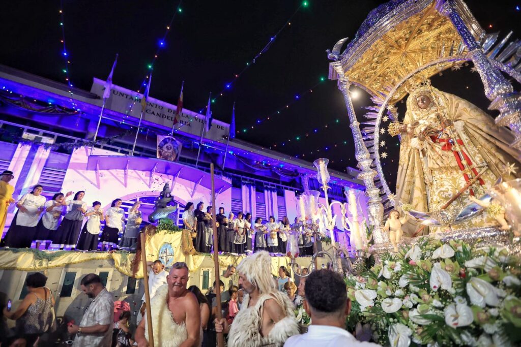 Procesión nocturna de la Virgen de Candelaria. Imagen Ayuntamiento de Candelaria