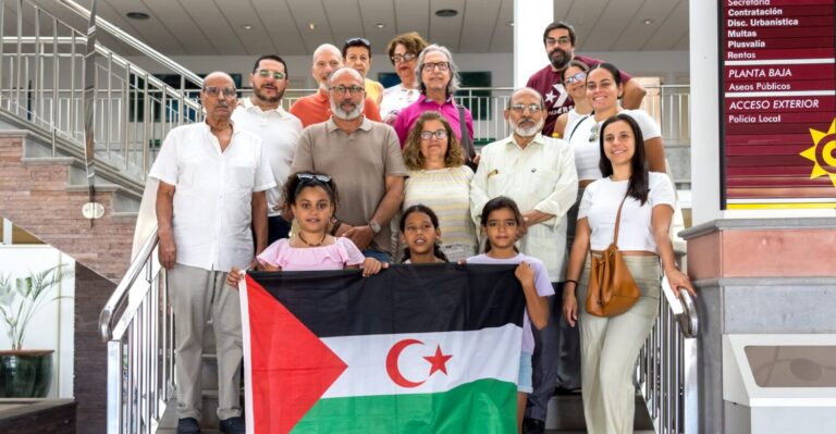 Santa Lucía de Tirajana recibe a las niñas del programa Vacaciones en Paz