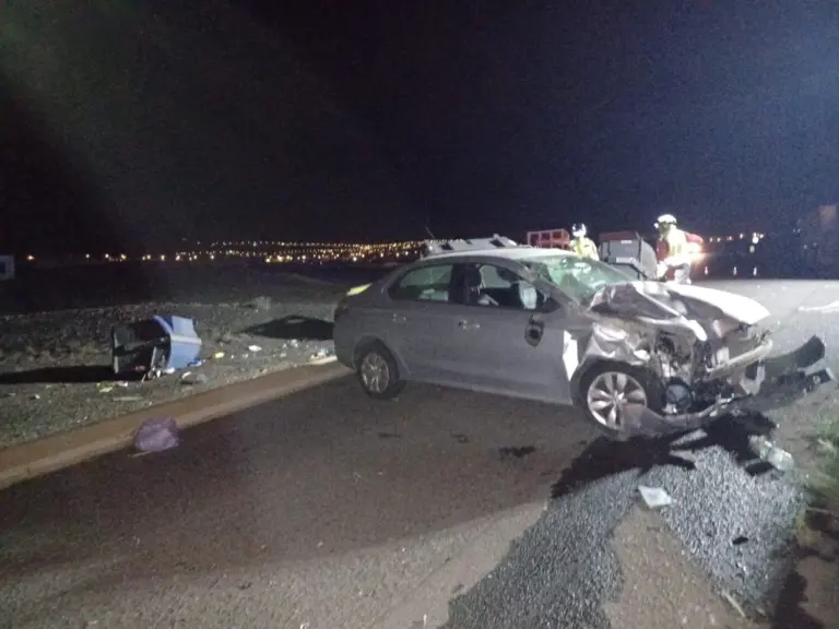 Vuelca en Lanzarote y abandona el vehículo en la calzada