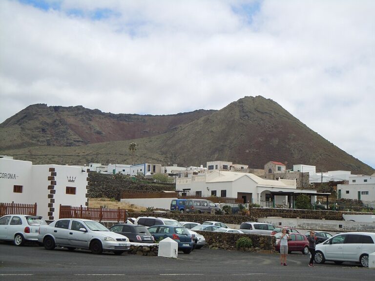 En estado grave un motorista tras un accidente en Lanzarote