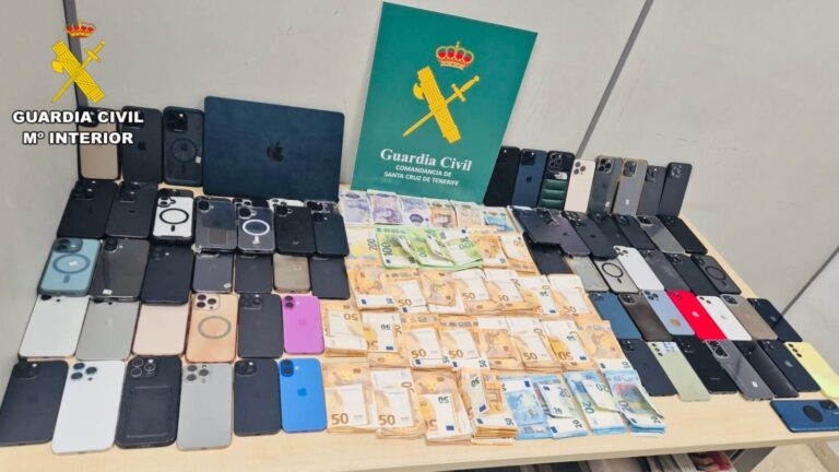 Detenido en Tenerife Norte con más de 21.000 euros y 88 móviles robados