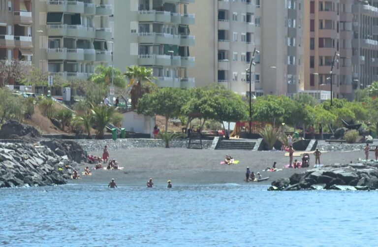 Greenpeace alerta de que Canarias pierde un metro de costa cada año