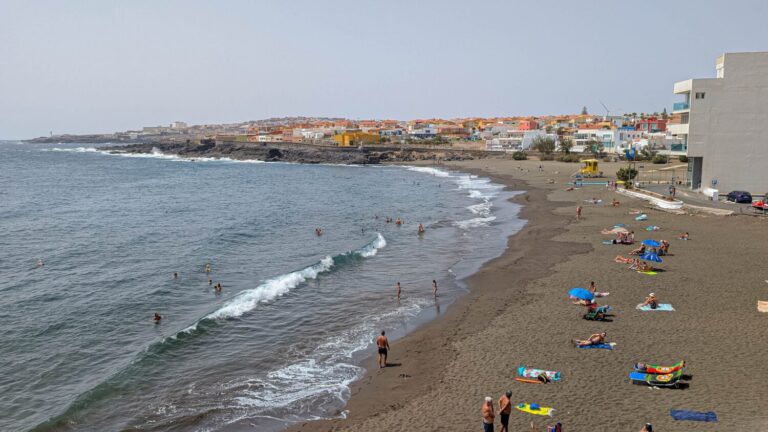 Calor extremo en Canarias: En varios puntos de Gran Canaria se han alcanzado los 40 grados y en Tenerife han llegado a los 39 grados