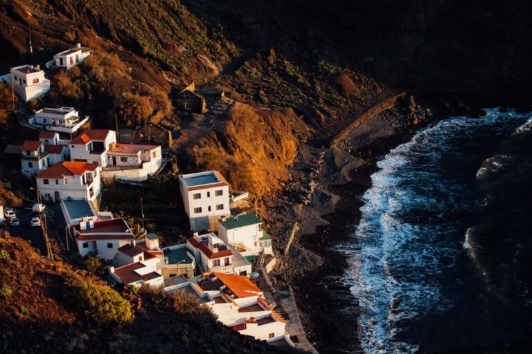La playa de Alojera, afectada por la pérdida de arena que amenaza a las costas de Canarias