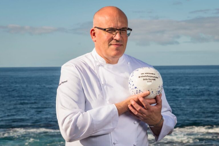 ‘Con cúrcuma’ adereza el verano en La Radio Canaria con un menú de sabores atlánticos