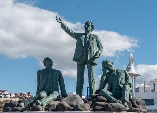 Este martes 5 de agosto, el canal público rinde homenaje al poeta grancanario con un documental que repasa su vínculo con la villa marinera