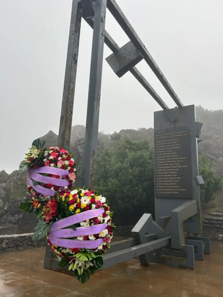 Homenaje a las 20 víctimas mortales del incendio de 1984 en La Gomera
