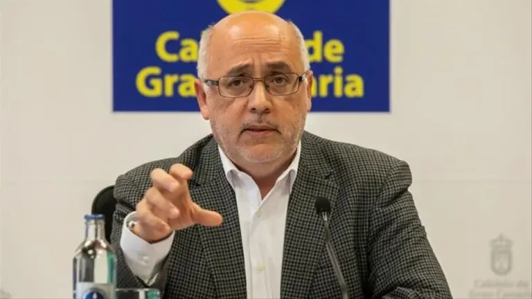 Gran Canaria insta a sus 21 alcaldes a elaborar planes contra los incendios forestales