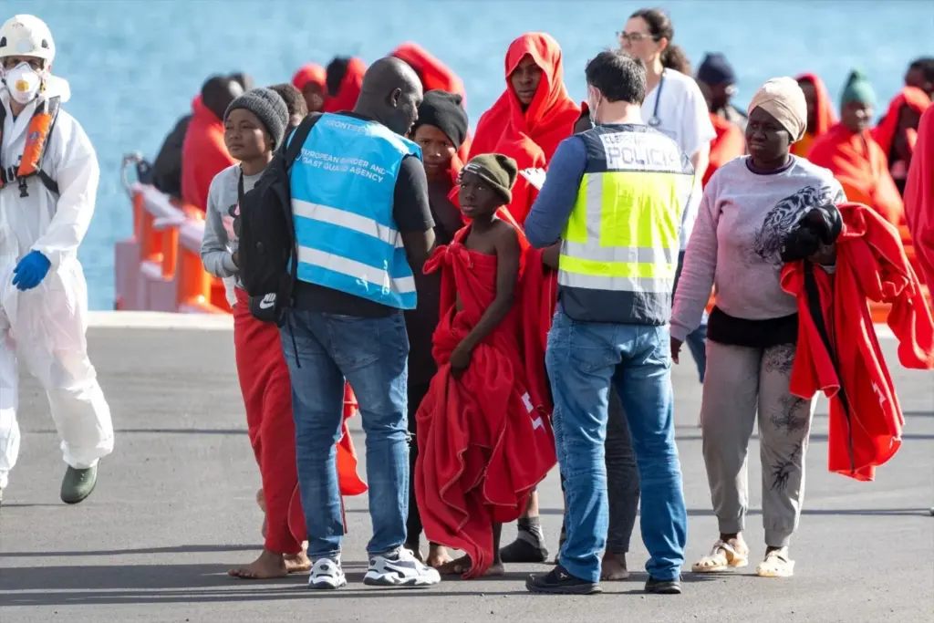 Canarias inicia el envío de los expedientes de menores migrantes para su reubicación