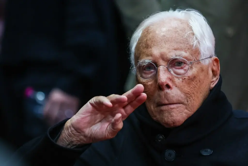 Muere a los 91 años el modista Giorgio Armani. Europa Press.