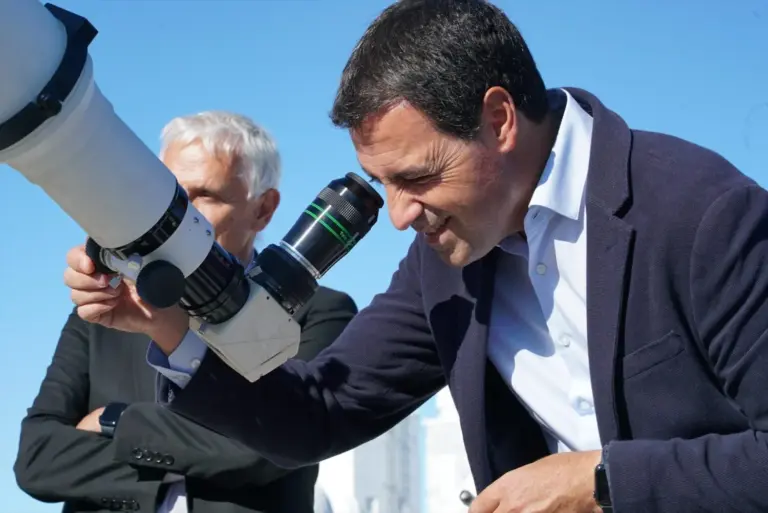 Pradales y Clavijo refuerzan la colaboración científica en el Observatorio del Teide