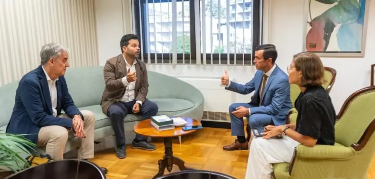 Canarias se coordina con Azores y Madeira para defender las RUP en el sector primario