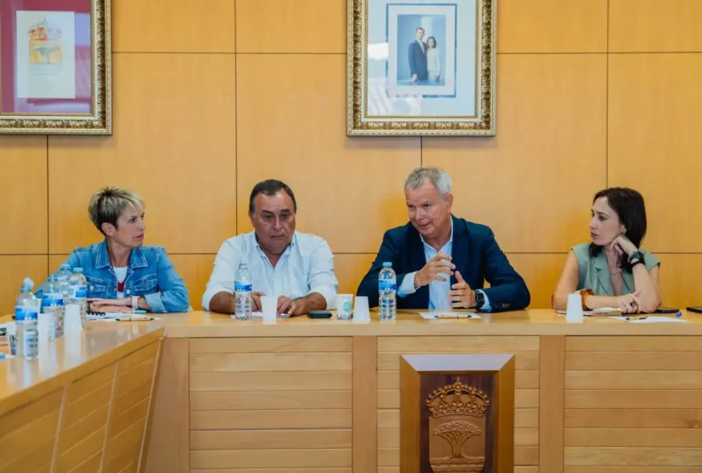 El Grupo Parlamentario Socialista visita La Gomera. Imagen cedida