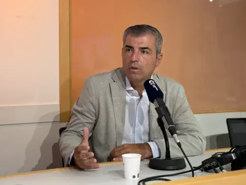 Domínguez dice a CC que el que no apoye una moción de censura «se equivoca»