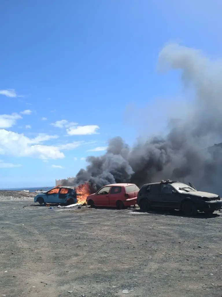 Vehículo incendiado en Arrecife, Lanzarote
