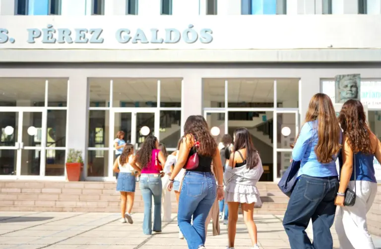 El curso escolar ha comenzado «con normalidad», destacando la bajada de la ratio del alumnado