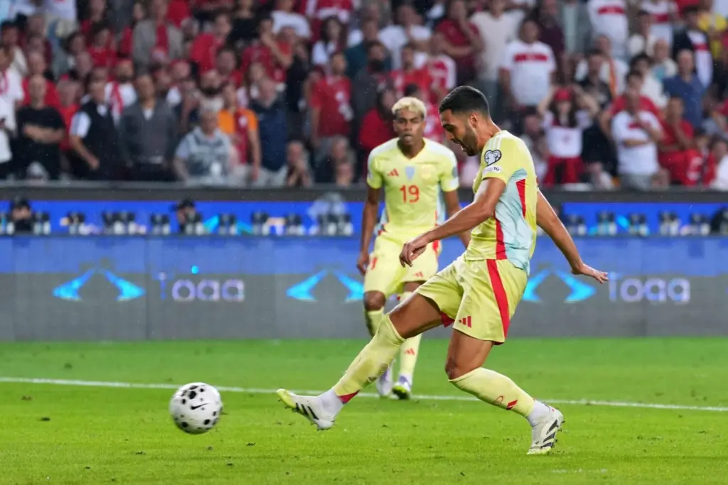 Mikel Merino hizo triplete frente a Turquía con tres goles / Selección Española Masculina de Fútbol