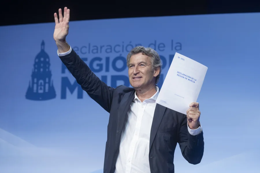 Alberto Núñez Feijóo presenta en Murcia medidas en materia de migración. Imagen EFE