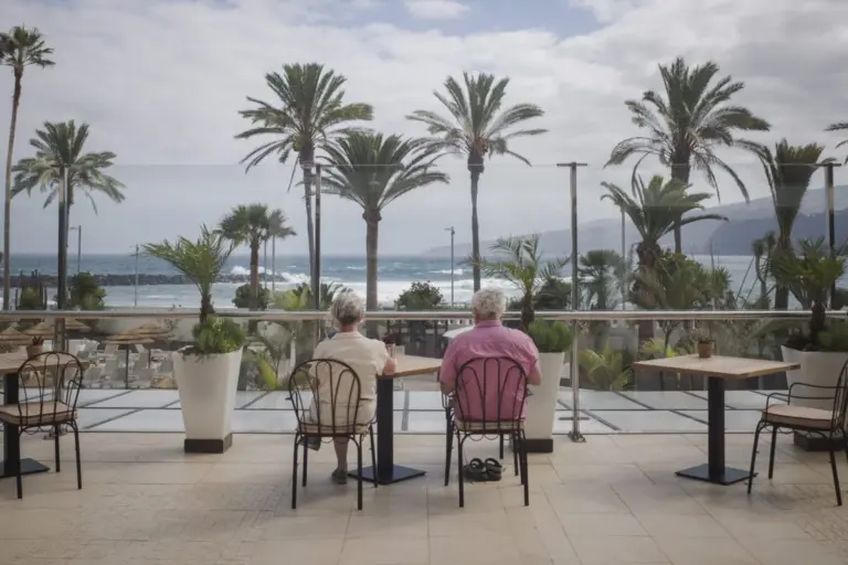 Aumentan las pernoctaciones en los hoteles canarios un 2,9 % en agosto