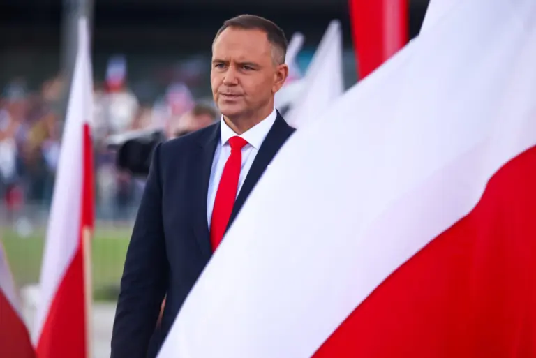 Dos militares de las fuerzas especiales polacas mueren tras un lanzamiento en paracaídas de entrenamiento en EEUU