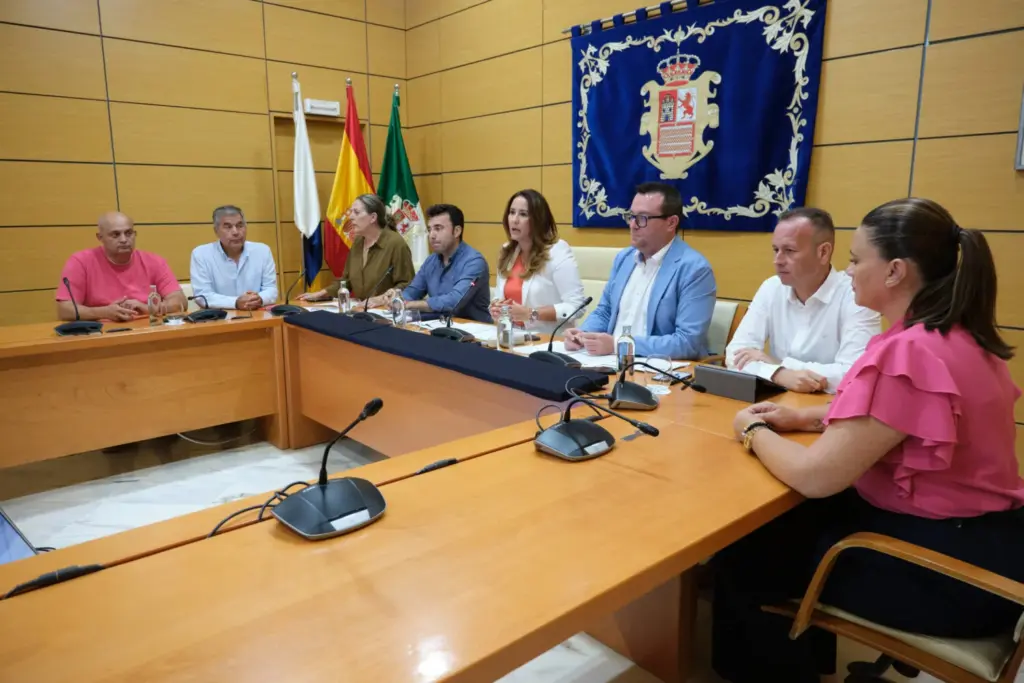 Rueda de prensa para anunciar el fin de la emergencia hídrica en Fuerteventura | Cabildo de Fuerteventura