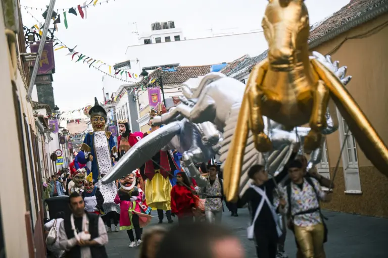 La Cabalgata Anunciadora abre las Fiestas del Cristo 2025 en La Laguna