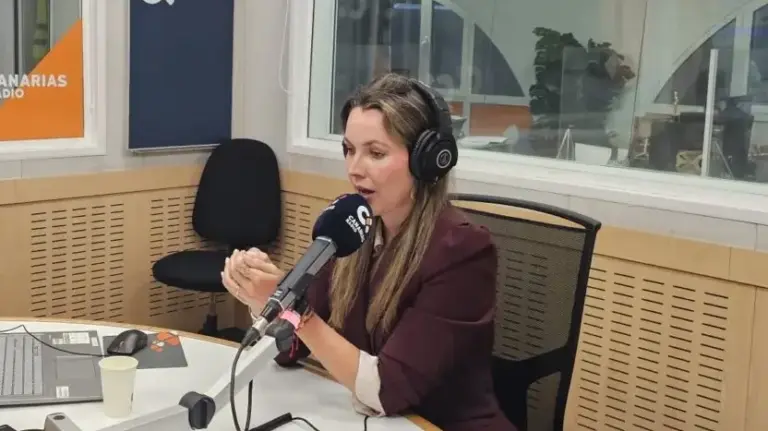 María Fernández: «El Gobierno de España no tiene excusa para negar el impacto de la subida de tasas en la conectividad de Canarias»