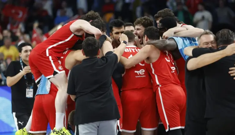 68-94 | Turquía sueña con su primera corona europea tras derrotar a Grecia