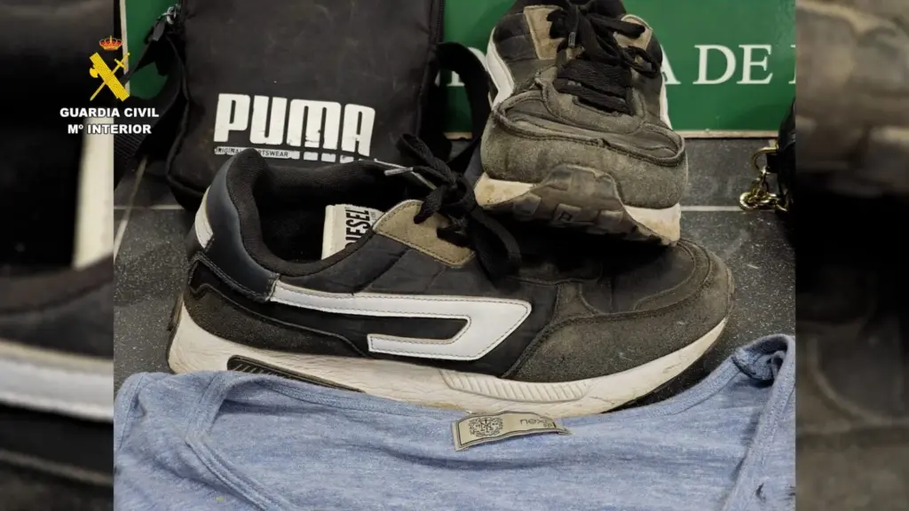 Ropa que el detenido llevaba puesta al robar a los primeros ancianos en Fuertevnetura