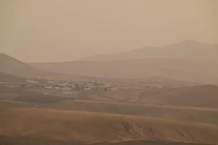 Fuerteventura envuelta en una densa calima
