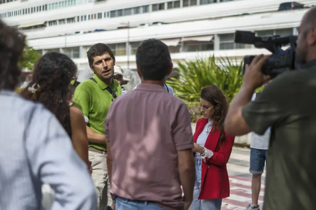 La plataforma Derecho a Techo de Canarias solicita a las administraciones parar el desahucio de una familia en Ingenio con 6 hijos y 1.800 euros de ingresos