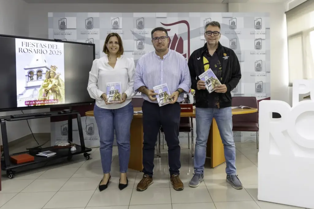 Presentación del programa de las Fiestas de Honor a Nuestra Señora del Rosario 2025. Imagen Ayuntamiento de Puerto del Rosario, Fuerteventura