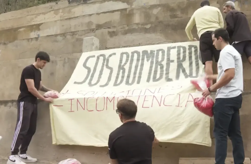 Protestas de los bomberos de Las Palmas de Gran Canaria por sus condiciones laborales