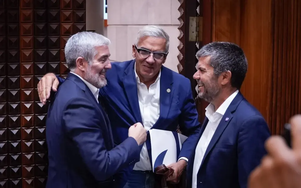 El Gobierno de Canarias refuerza su alianza con las universidades en sostenibilidad, vivienda y migraciones. ULL.