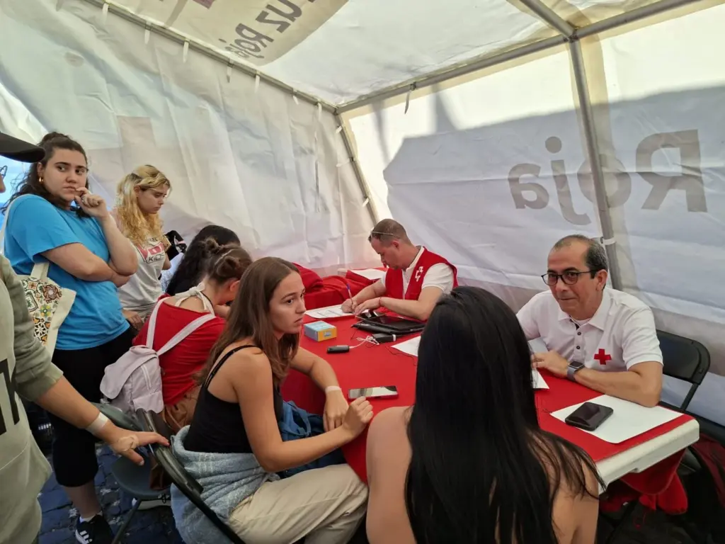 Punto de registro de las personas evacuadas en Garachico / RTVC / Ángel Muñiz