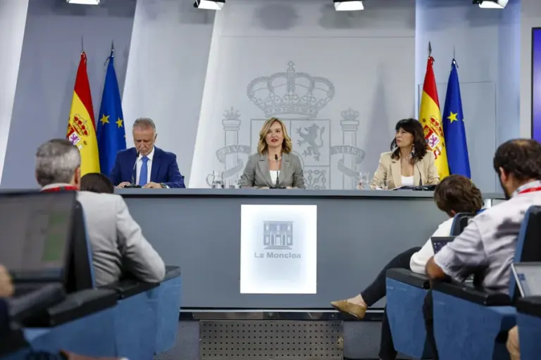 El Gobierno lleva al Constitucional los presupuestos de Canarias de este año