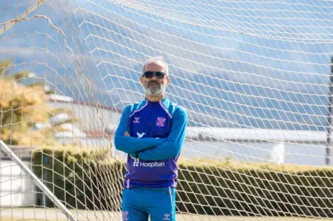 Cervera recela de las bajas del Avilés y fija el objetivo inmediato en los 60 puntos