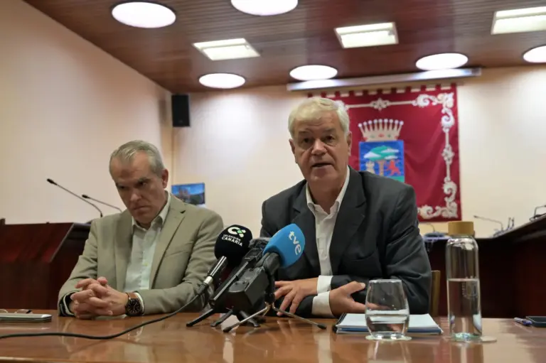 El PP desautoriza el pacto con el PSOE en el Cabildo herreño