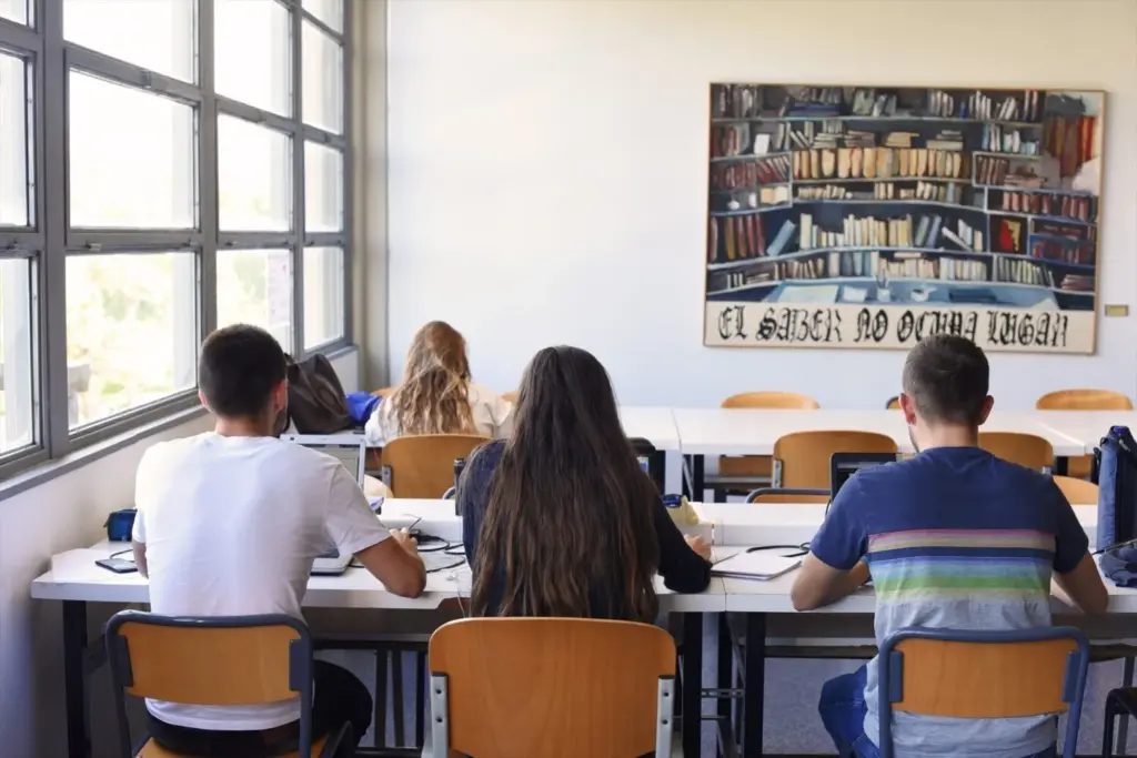 Aldeas Infantiles reclama apoyo a jóvenes extutelados en su transición a la vida adulta