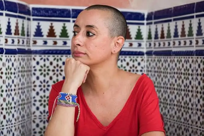 Betty Lachgard, activista feminista y de los derechos LGTB condenada en Marruecos por blasfemia por una camiseta