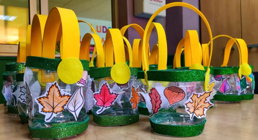 Cestas decoradas para pedir Los Santitos