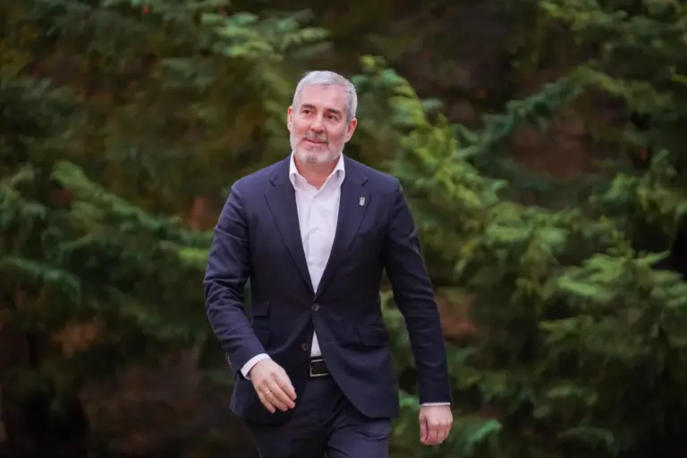 Clavijo felicita el Día de la Fiesta Nacional destacando que es una «oportunidad para reflexionar» sobre lo que une