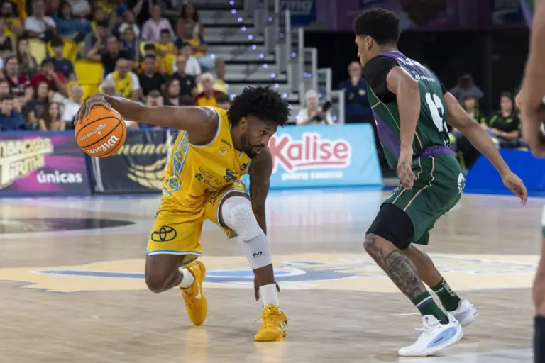 72-81 El Unicaja rompe el maleficio del Gran Canaria Arena | J2 Liga Endesa 25-26