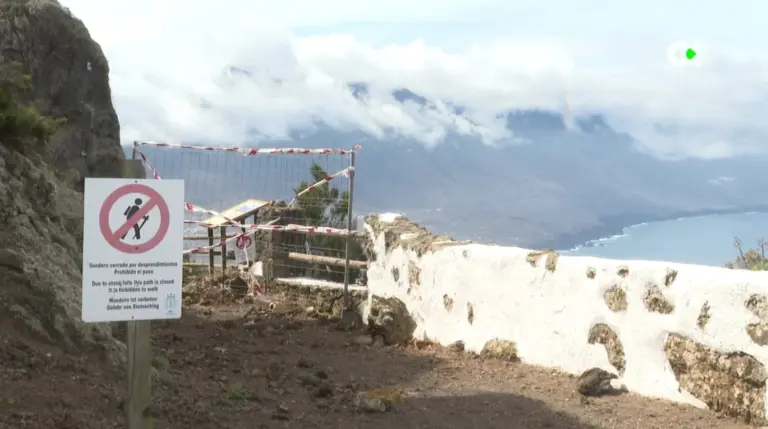 El Cabildo de El Hierro avanza en las obras de mejora del Camino de la Peña