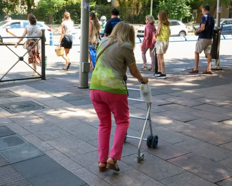 En Canarias se tarda 478 días en conseguir la ayuda a la dependencia