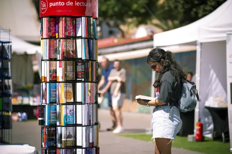 Los libros vuelven a tomar las calles de La Laguna con una feria abierta a todos los públicos