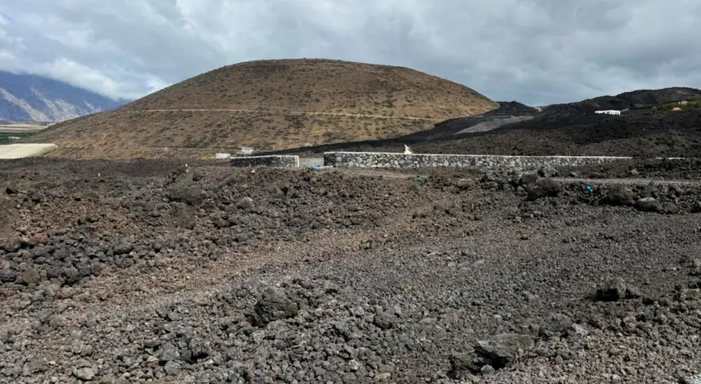Fincas agrarias sepultadas por la lava en 2021 a la espera de su reconstrucciónEsperanza y expectación en el campo palmero para su reconstrucción tras el volcán