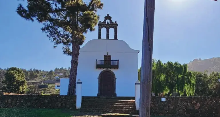 La Palma sigue inmersa en la peregrinación de la Virgen de las Nieves, que hoy llega a Puntagorda